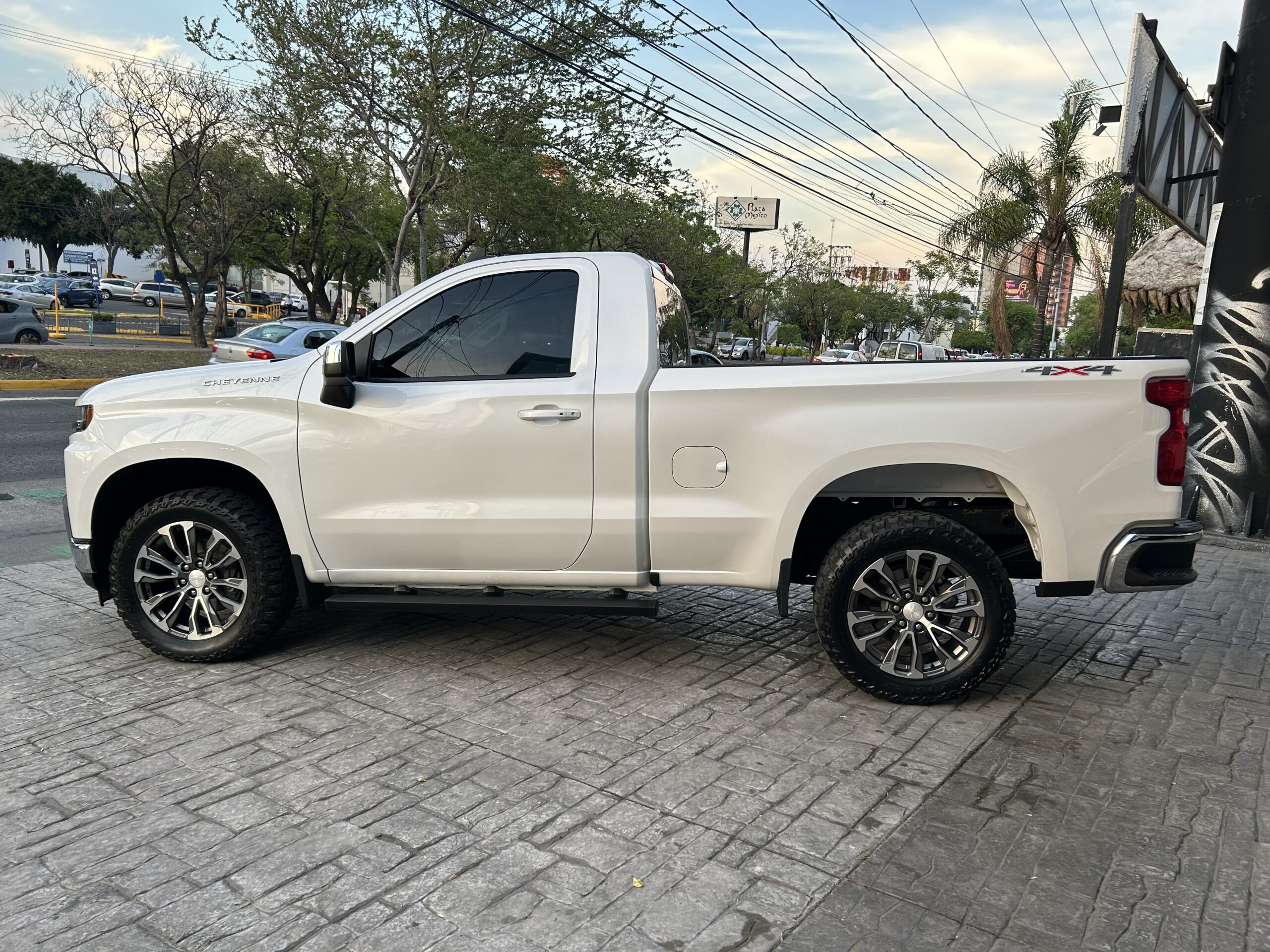 Chevrolet Cheyenne 2021 CAB REGULAR Automático Blanco