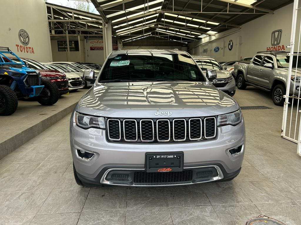 Jeep Grand Cherokee 2017 Limited Automático Plata