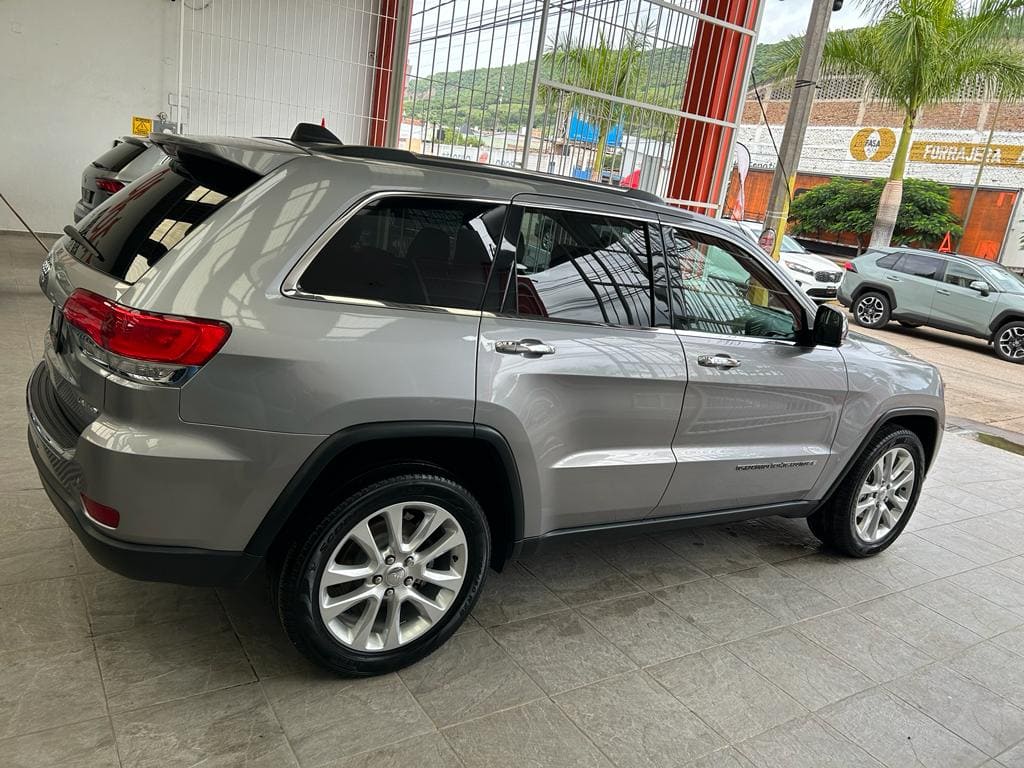 Jeep Grand Cherokee 2017 Limited Automático Plata