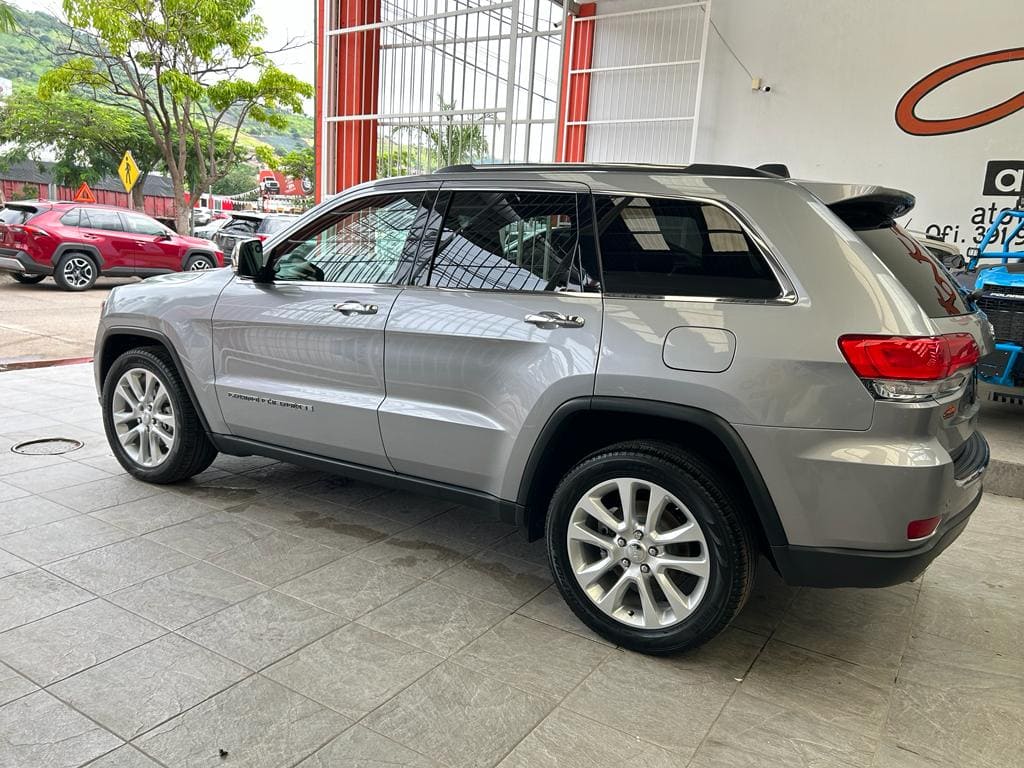 Jeep Grand Cherokee 2017 Limited Automático Plata