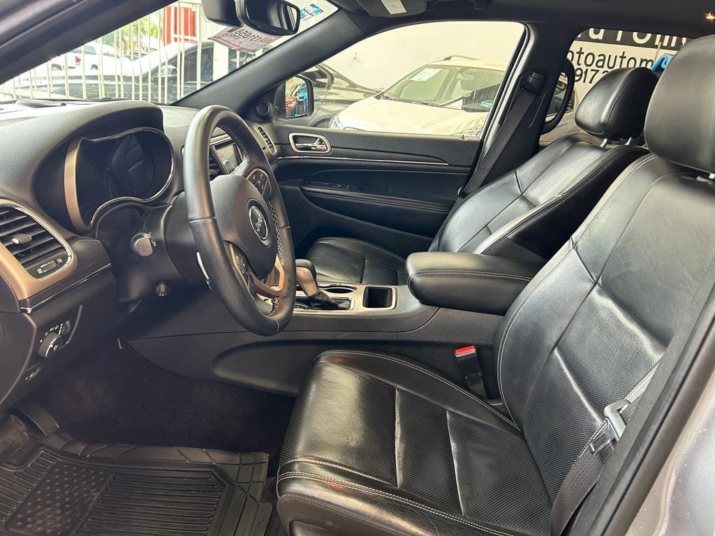 Jeep Grand Cherokee 2017 Limited Automático Plata