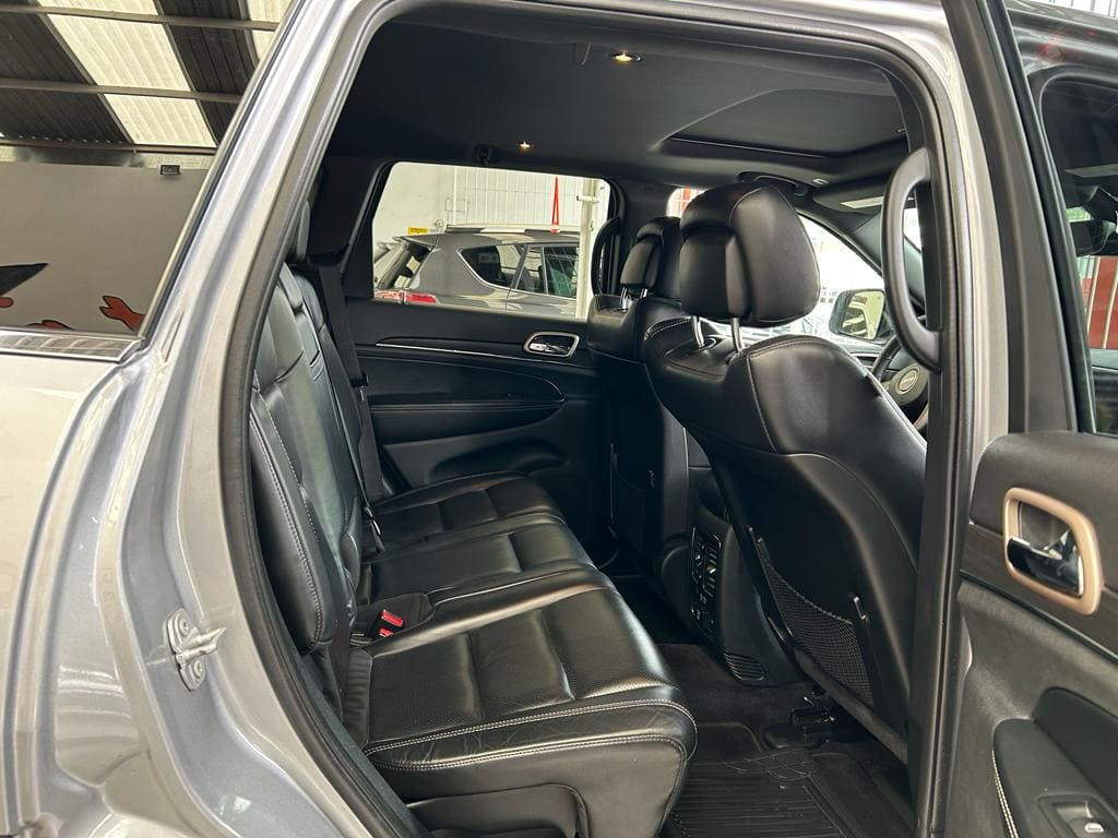 Jeep Grand Cherokee 2017 Limited Automático Plata