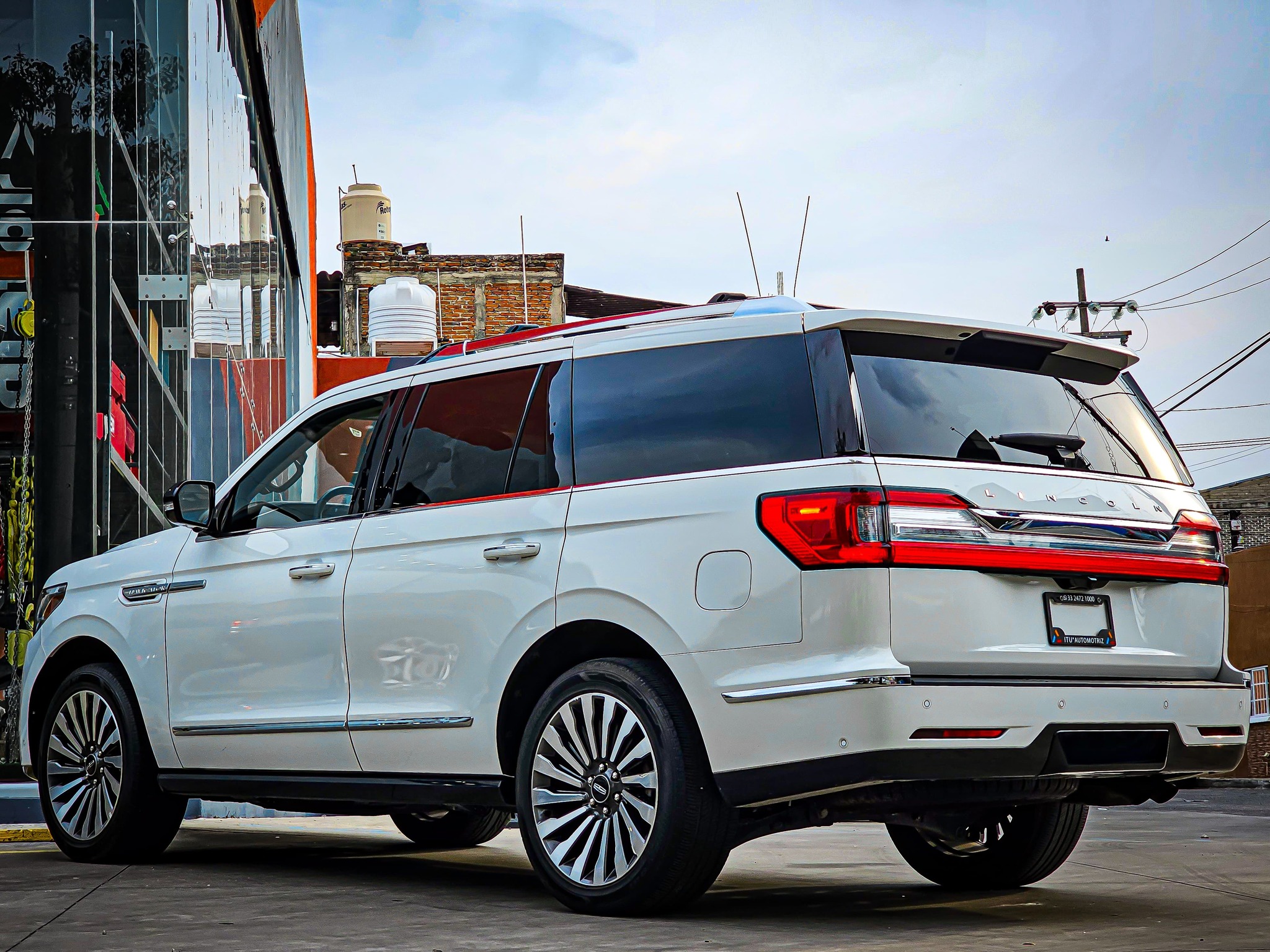 Lincoln Navigator 2021 Reserve Automático Blanco