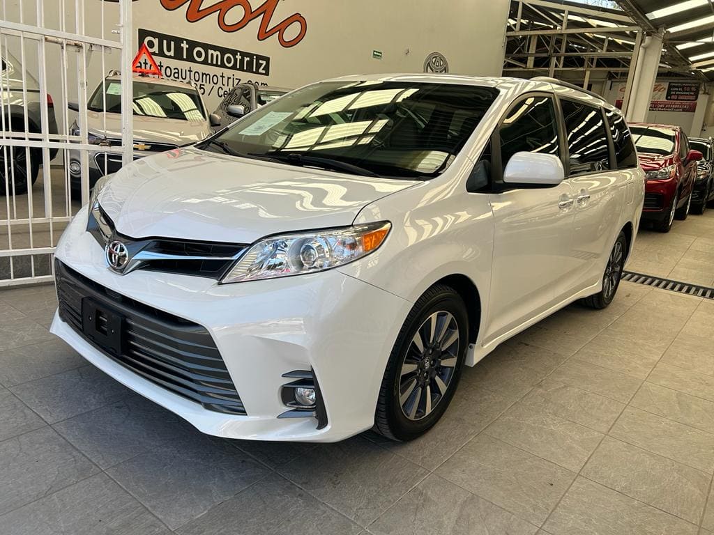 Oferta Toyota Sienna 2020 XLE Automático Blanco