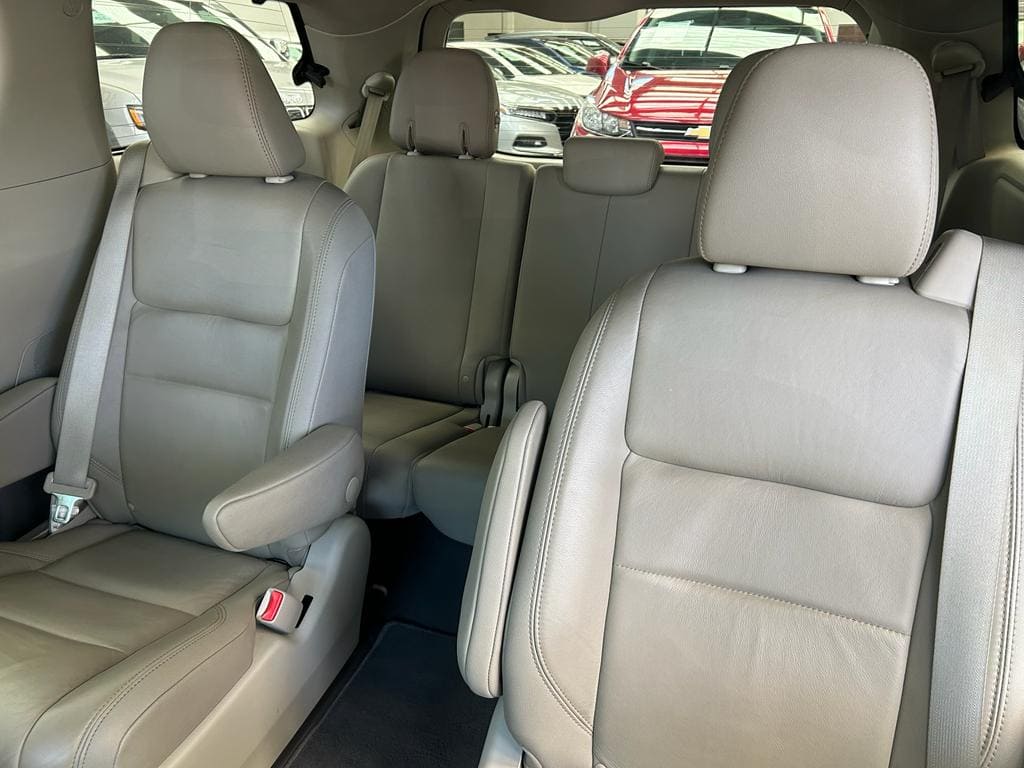 Oferta Toyota Sienna 2020 XLE Automático Blanco