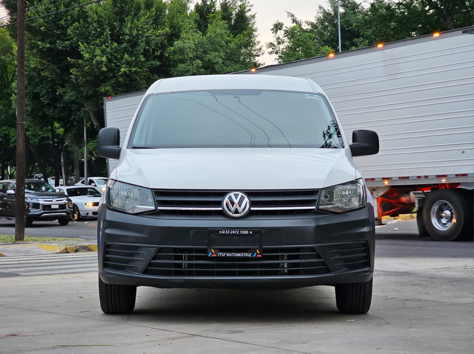 Volkswagen Caddy 2019 MAXI TDI Manual Blanco