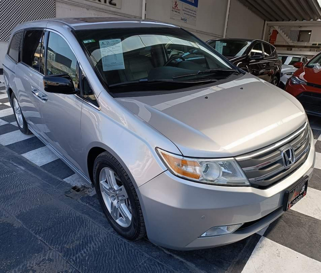 Honda Odyssey 2012 Touring Automático Plata