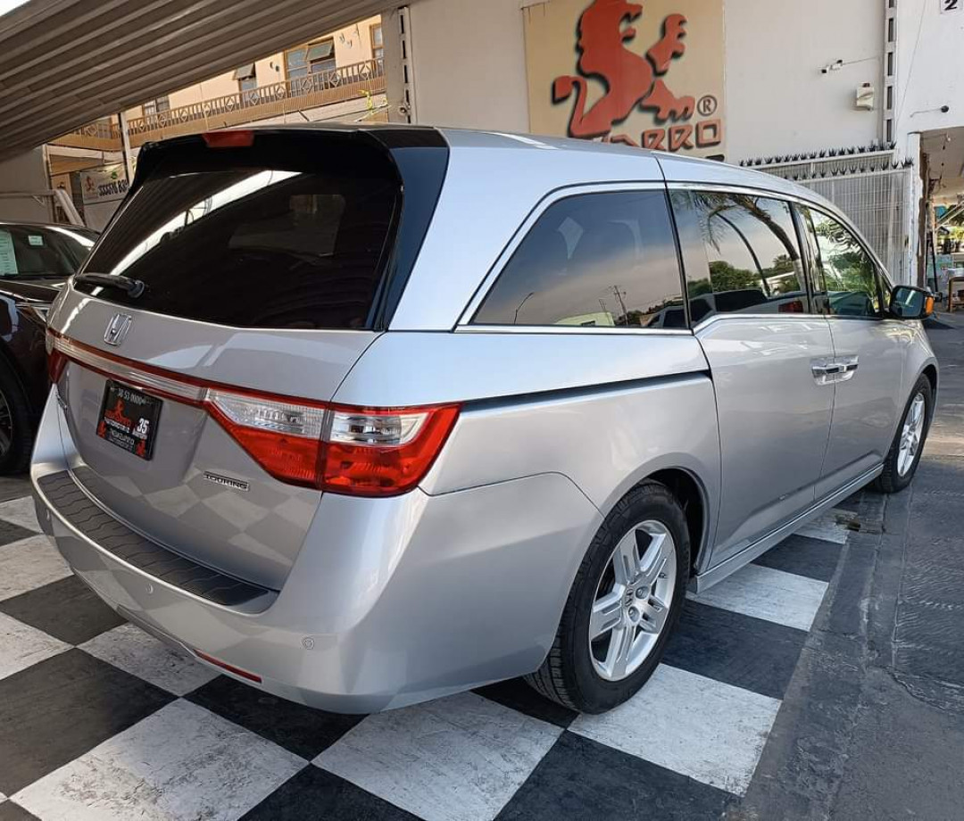 Honda Odyssey 2012 Touring Automático Plata