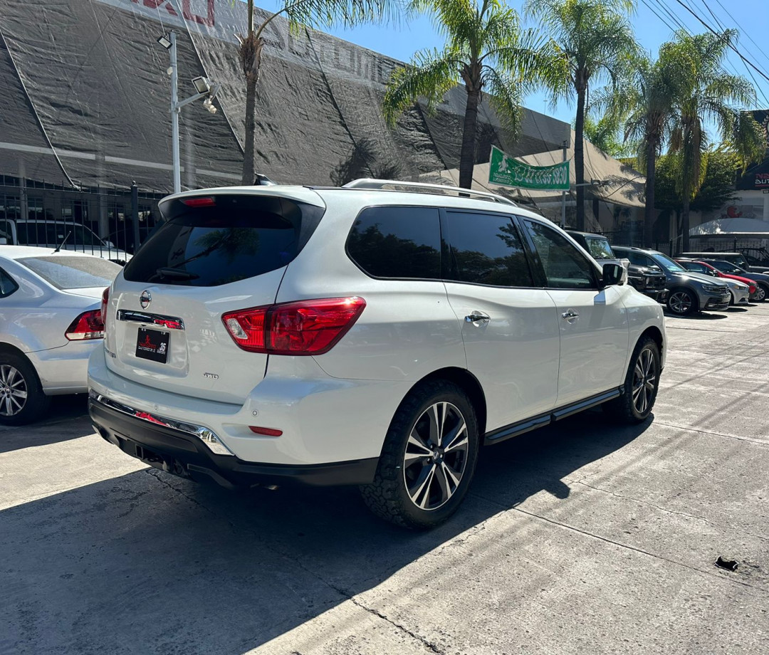 Nissan Pathfinder 2017 Exclusive Automático Blanco