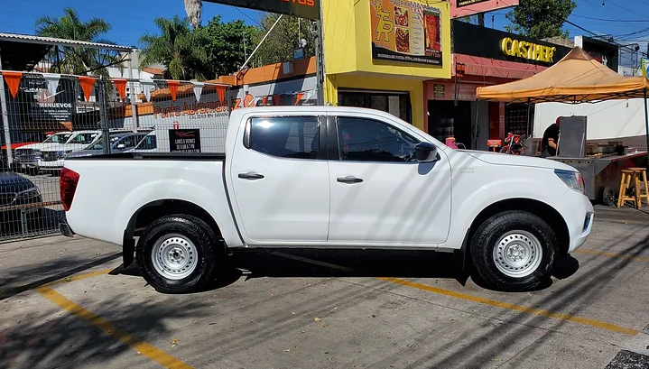 Nissan NP300 2018 Frontier XE Manual Blanco