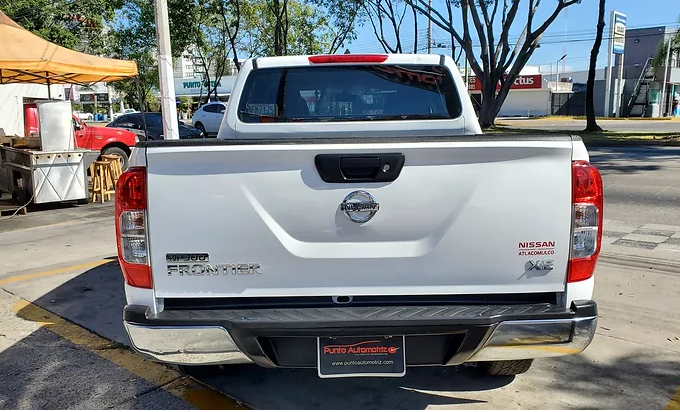 Nissan NP300 2018 Frontier XE Manual Blanco