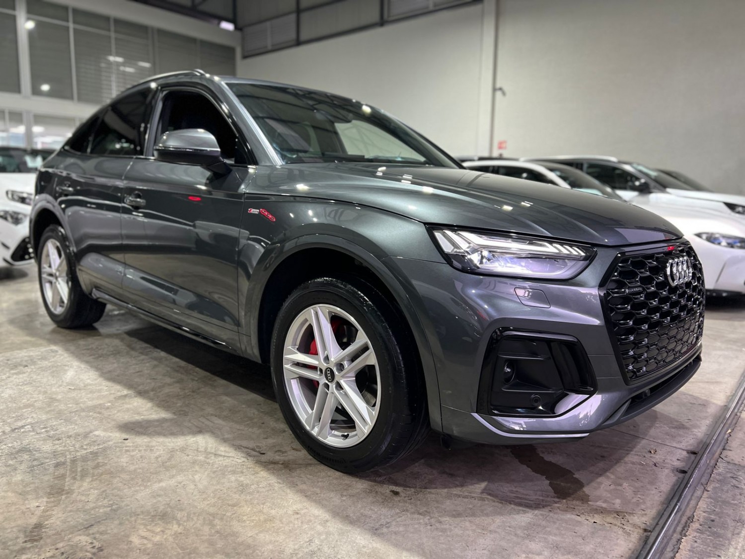 Audi Q5 2022 S Line Automático Gris