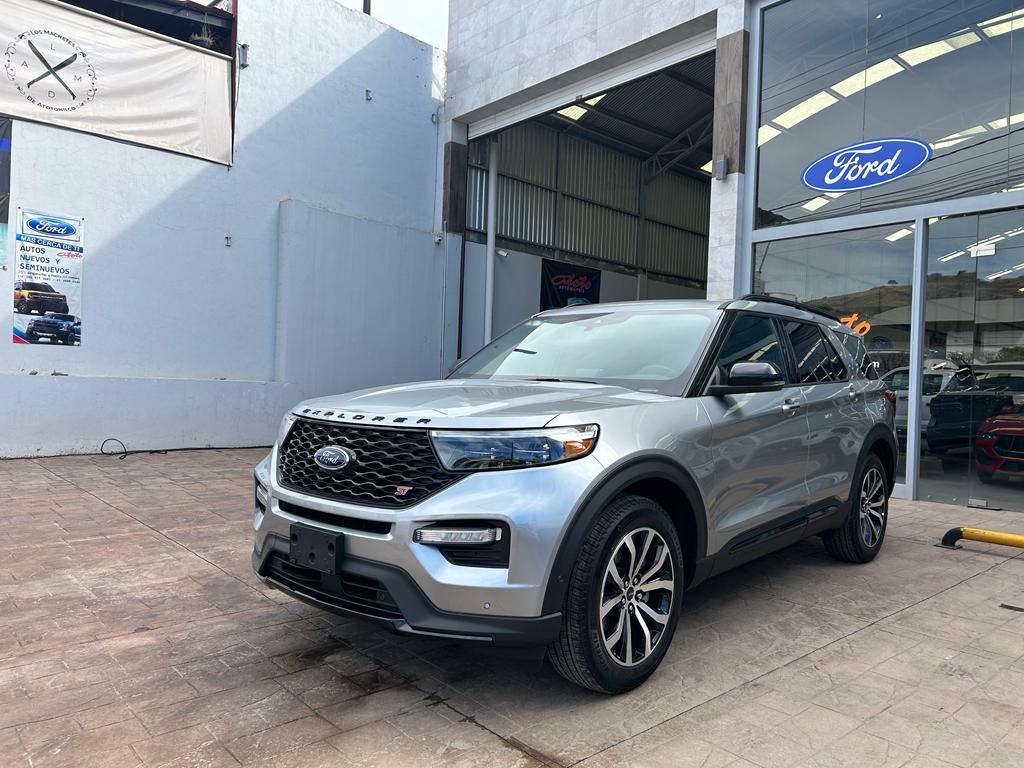 Ford Explorer ST 2023