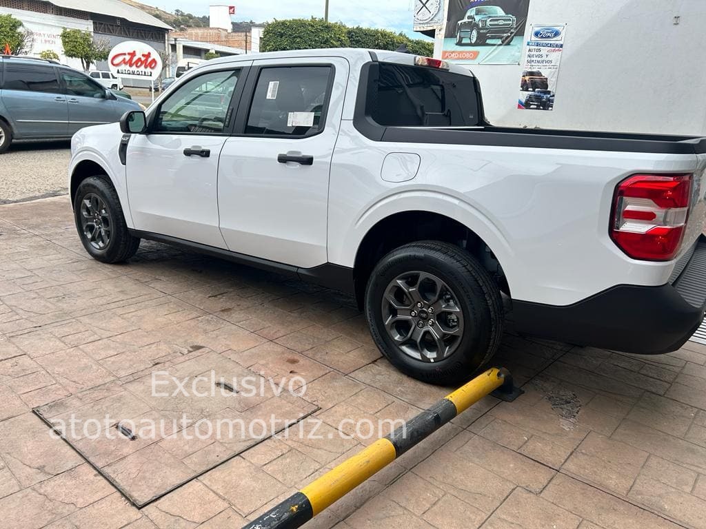 Ford Maverick 2023 XLT Automático Blanco