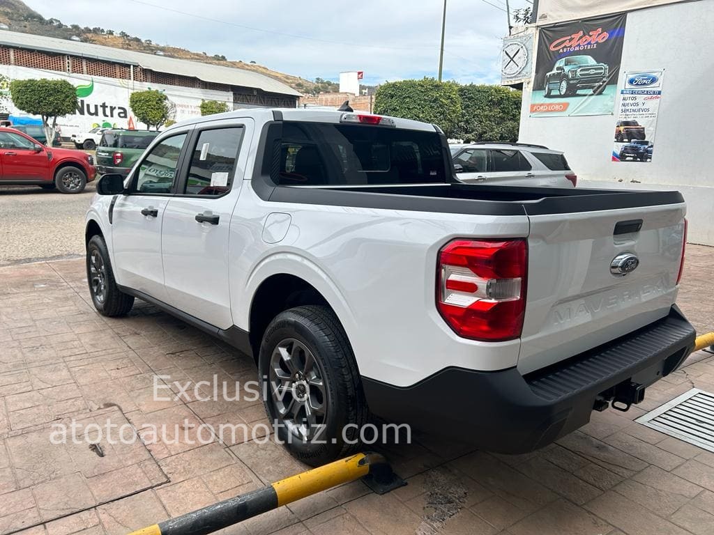 Ford Maverick 2023 XLT Automático Blanco