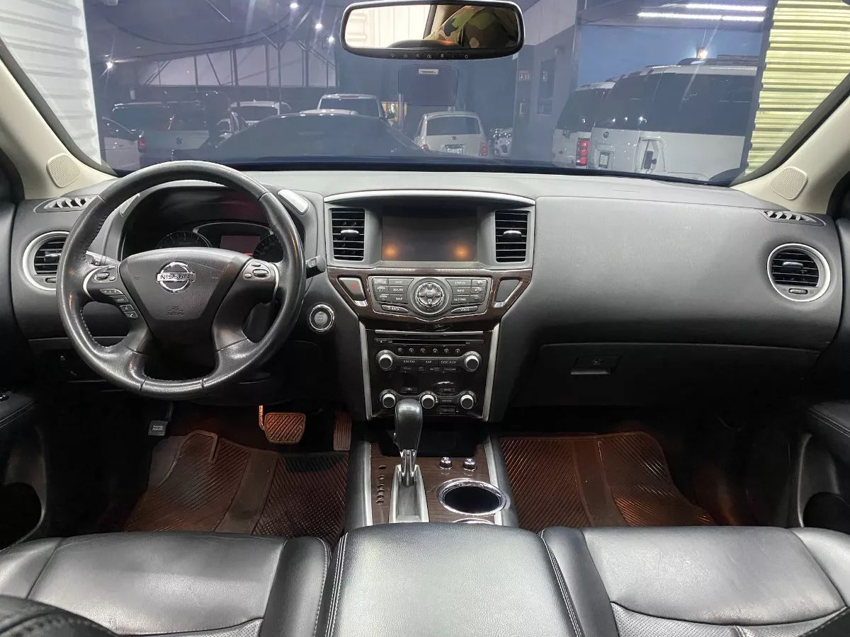 Nissan Pathfinder 2016 3.5 Exclusive 4x4 Cvt Automático Plata