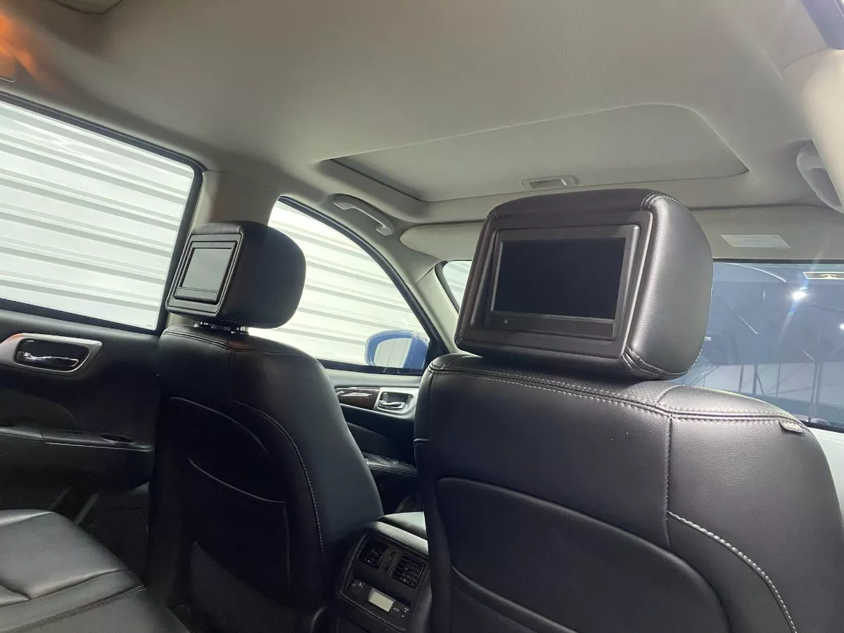 Nissan Pathfinder 2016 3.5 Exclusive 4x4 Cvt Automático Plata