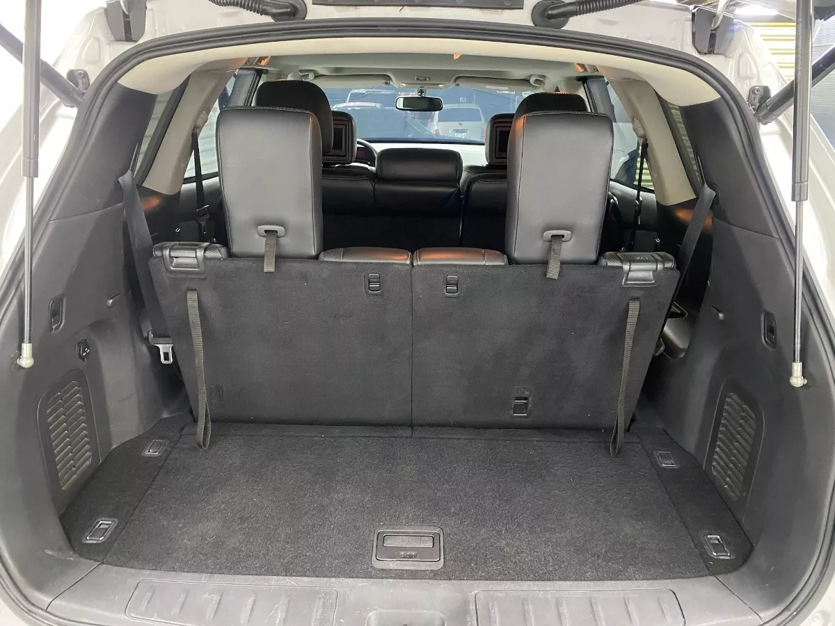 Nissan Pathfinder 2016 3.5 Exclusive 4x4 Cvt Automático Plata
