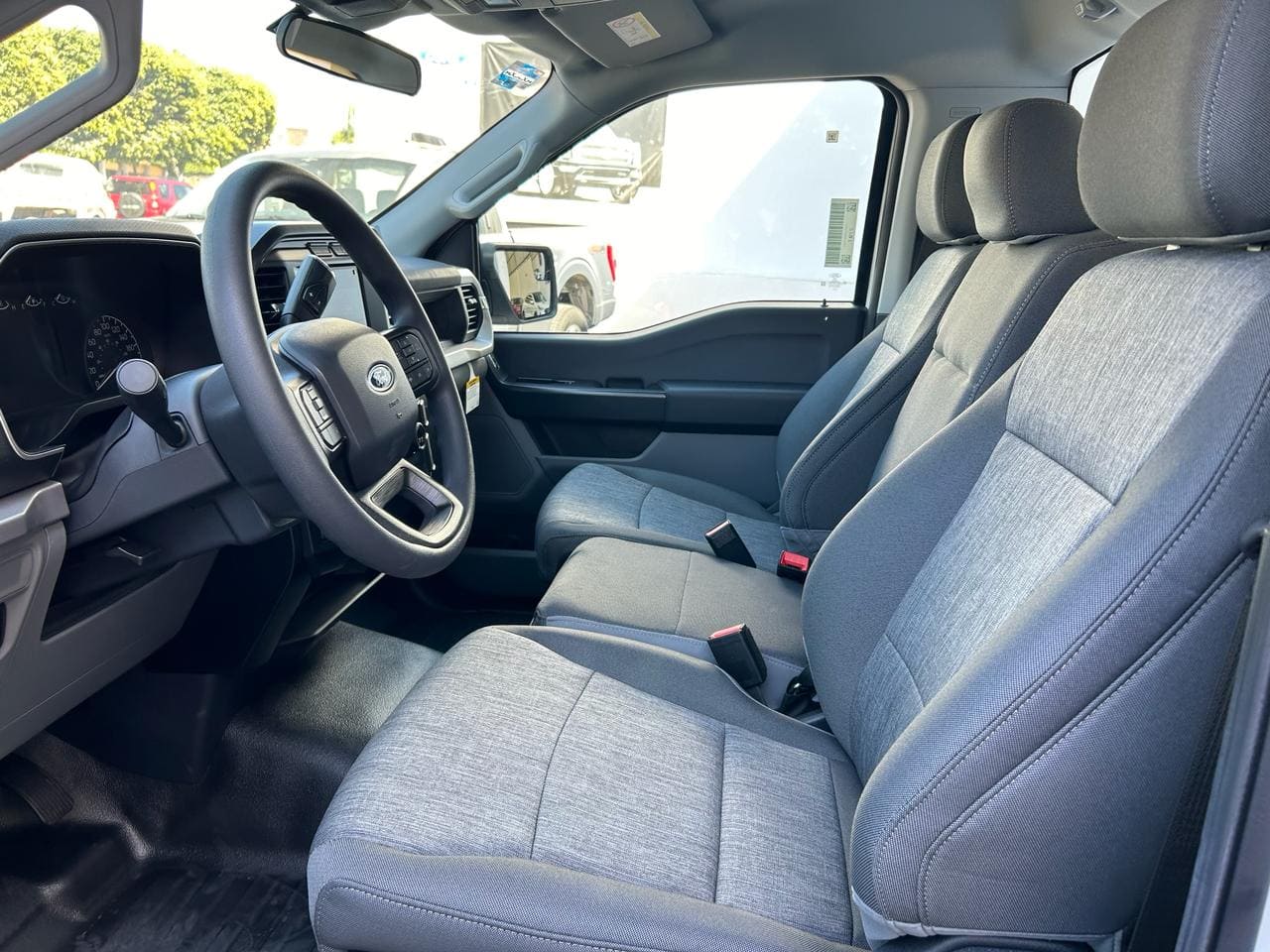 Ford F150 2023 Xl Cabina Regular Automático Blanco