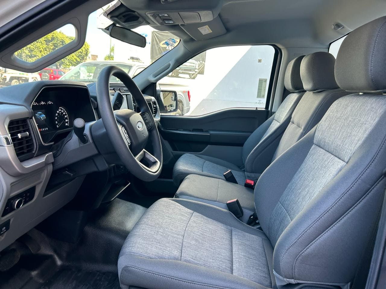 Ford F150 2023 Xl Cabina Regular Automático Blanco