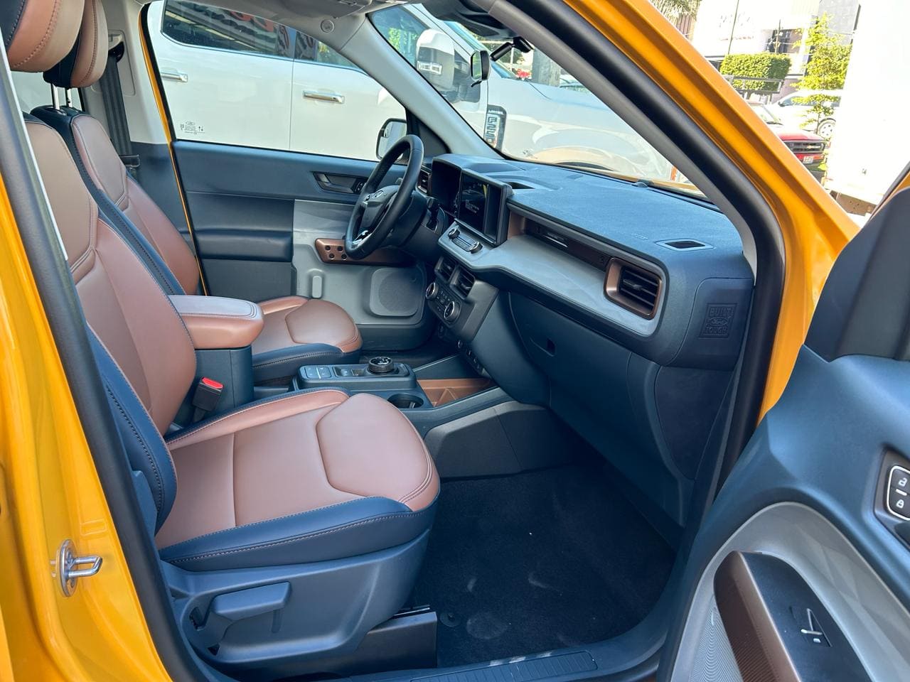 Ford Maverick 2024 Lariat Automático Naranja