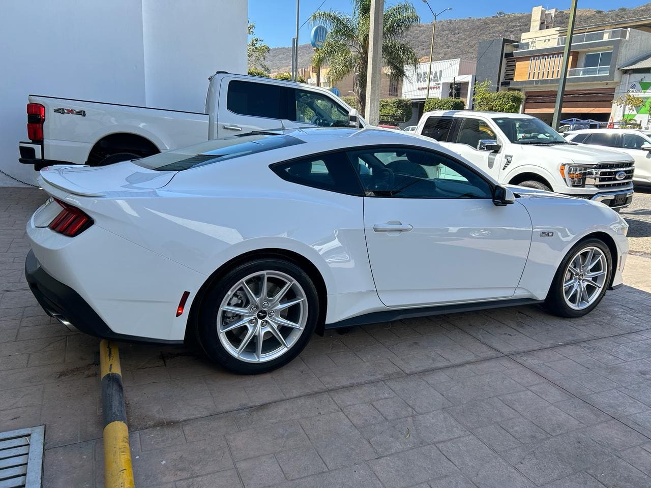 Ford Mustang 2024 GT V8 Automático Blanco