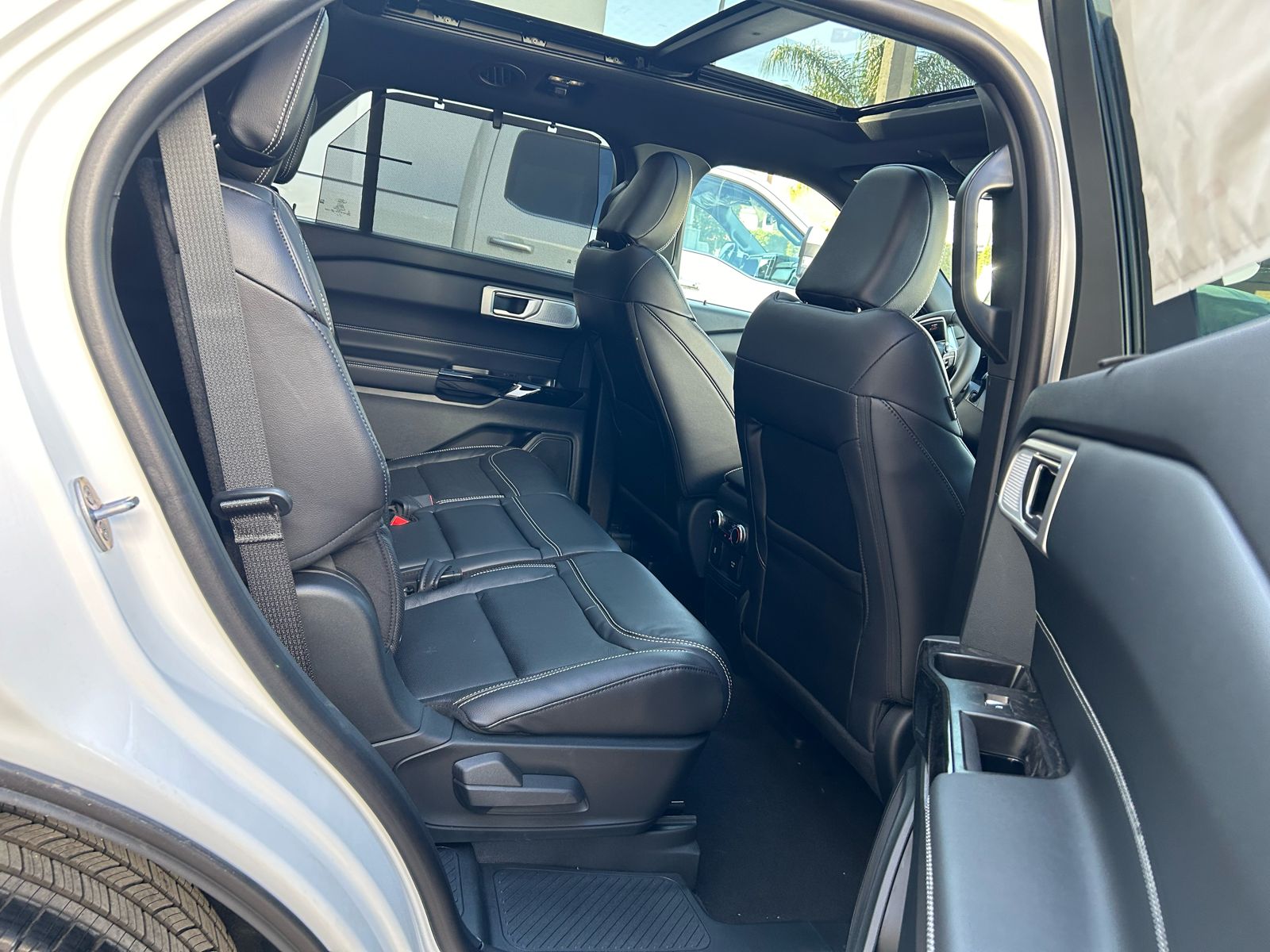 Ford Explorer 2023 ST AWD Automático Blanco