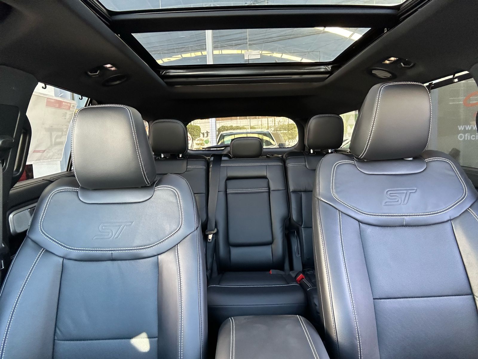 Ford Explorer 2023 ST AWD Automático Blanco