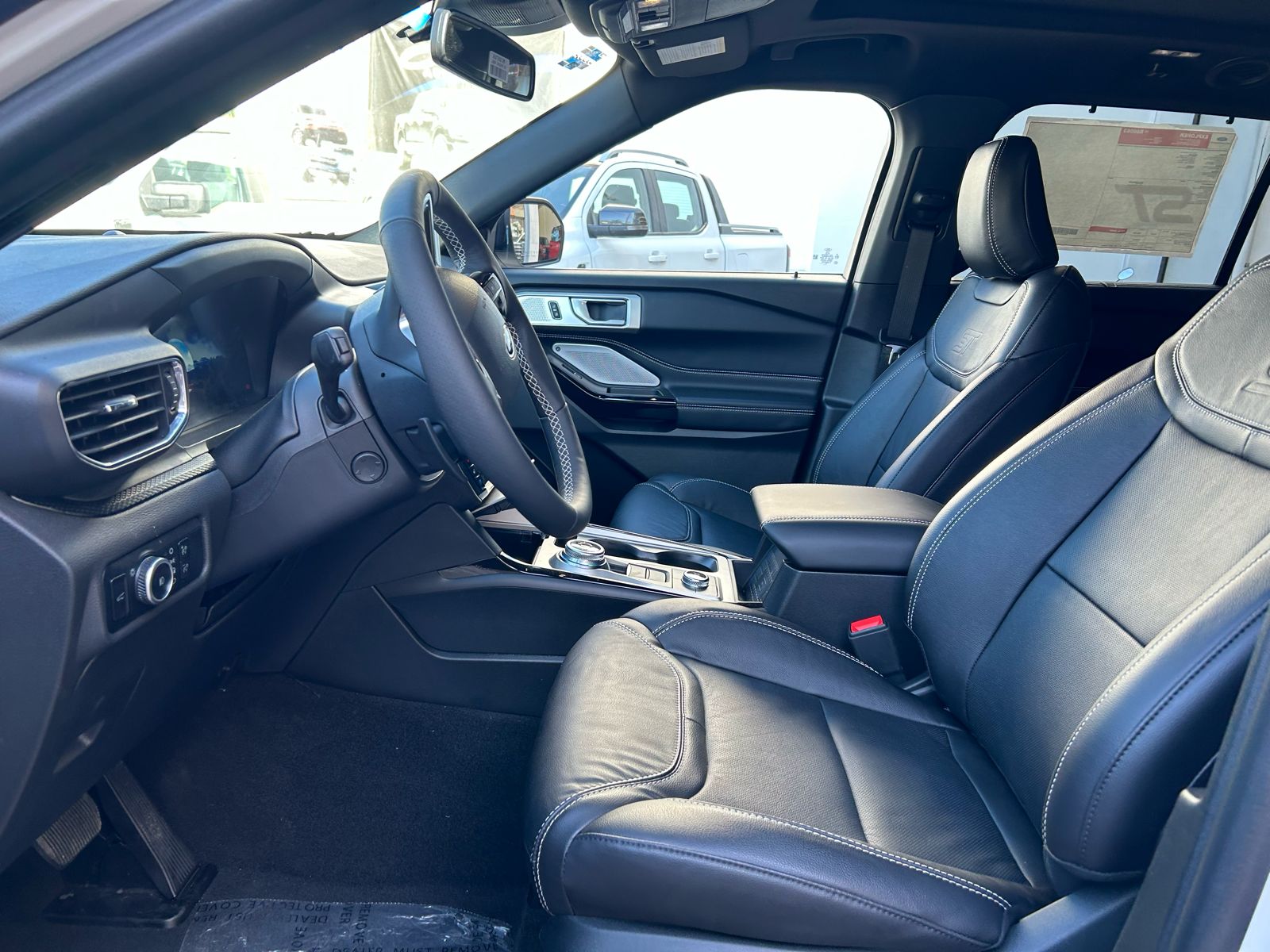 Ford Explorer 2023 ST AWD Automático Blanco