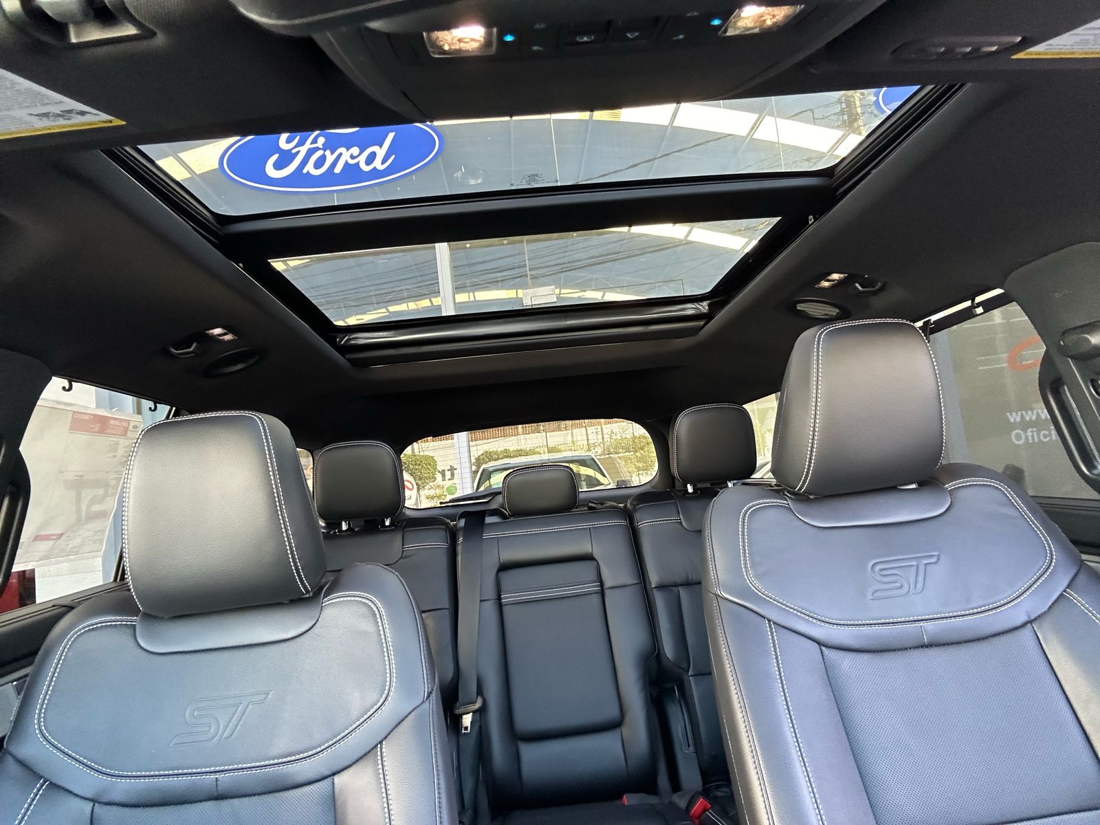Ford Explorer 2023 ST AWD Automático Blanco