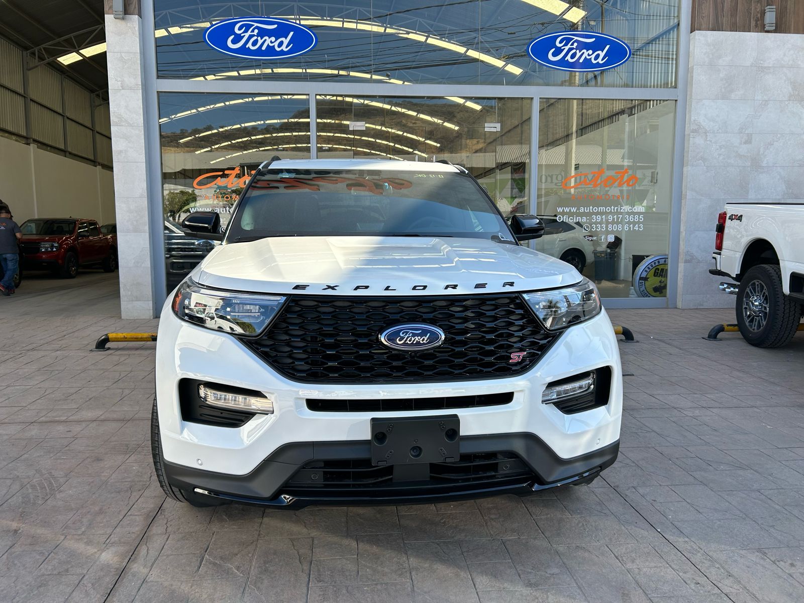 Ford Explorer 2023 ST AWD Automático Blanco