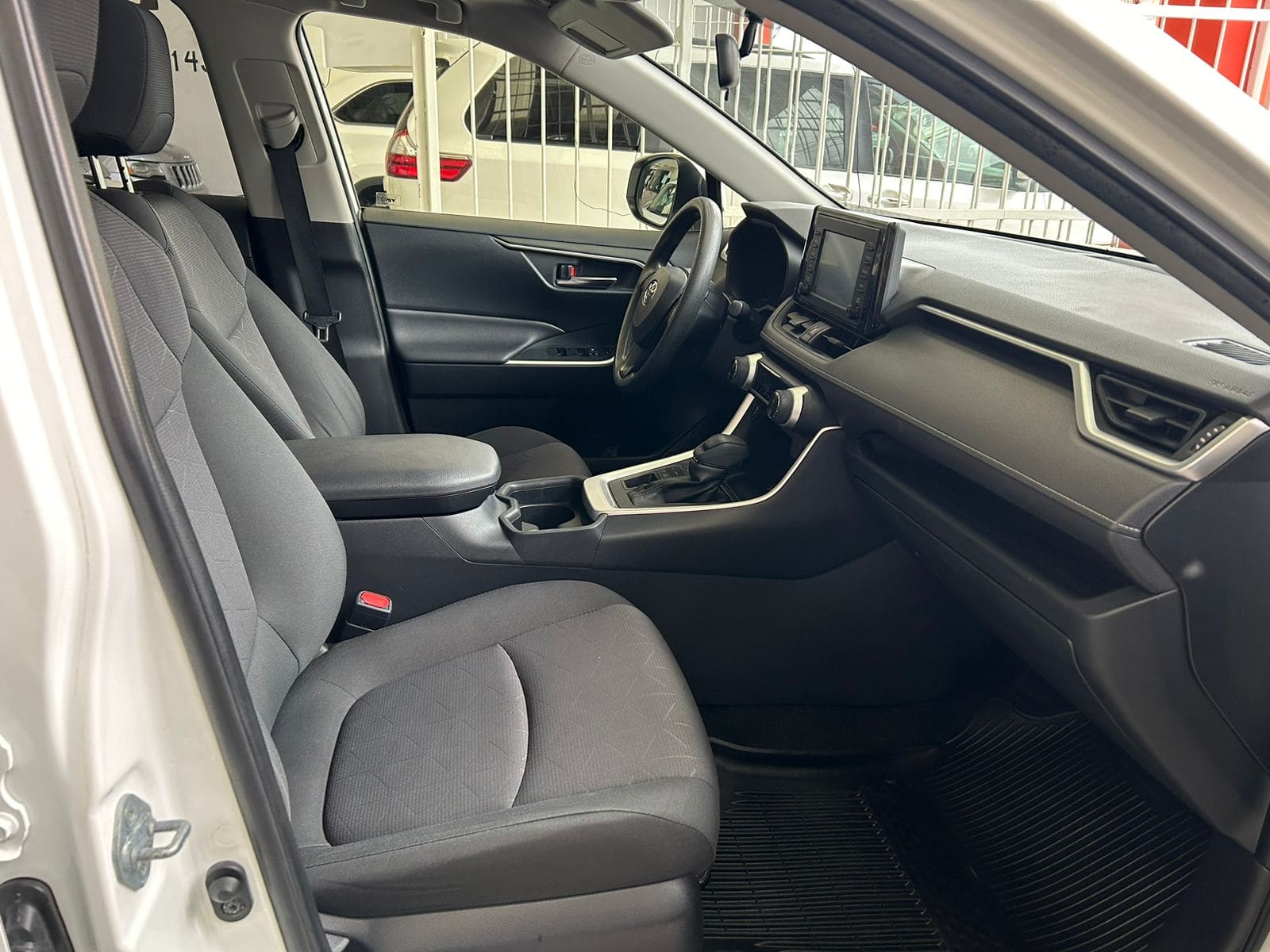 Toyota Rav4 2019 XLE Automático Blanco