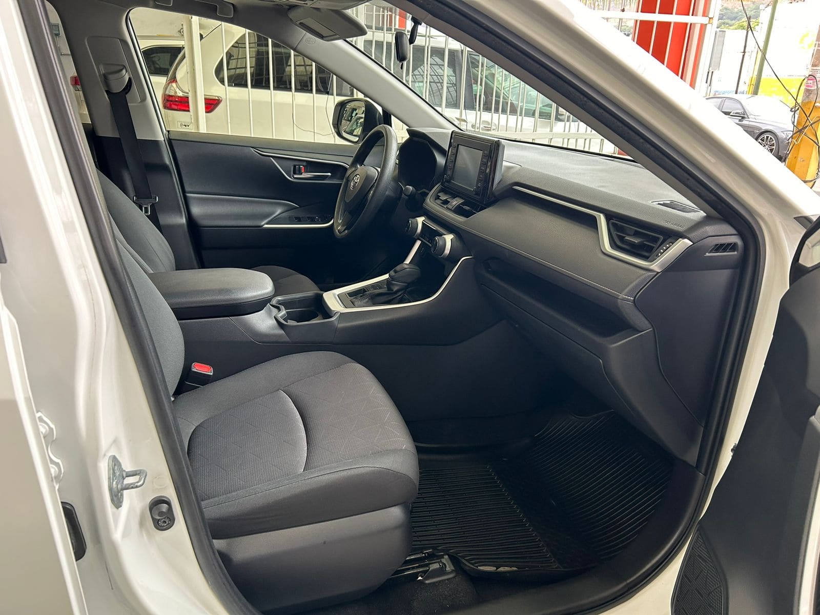Toyota Rav4 2019 XLE Automático Blanco