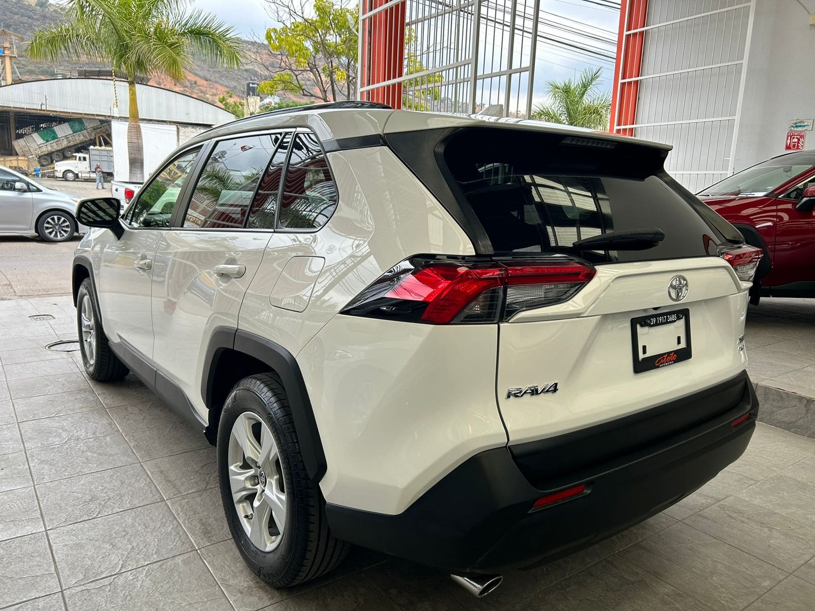 Toyota Rav4 2019 XLE Automático Blanco