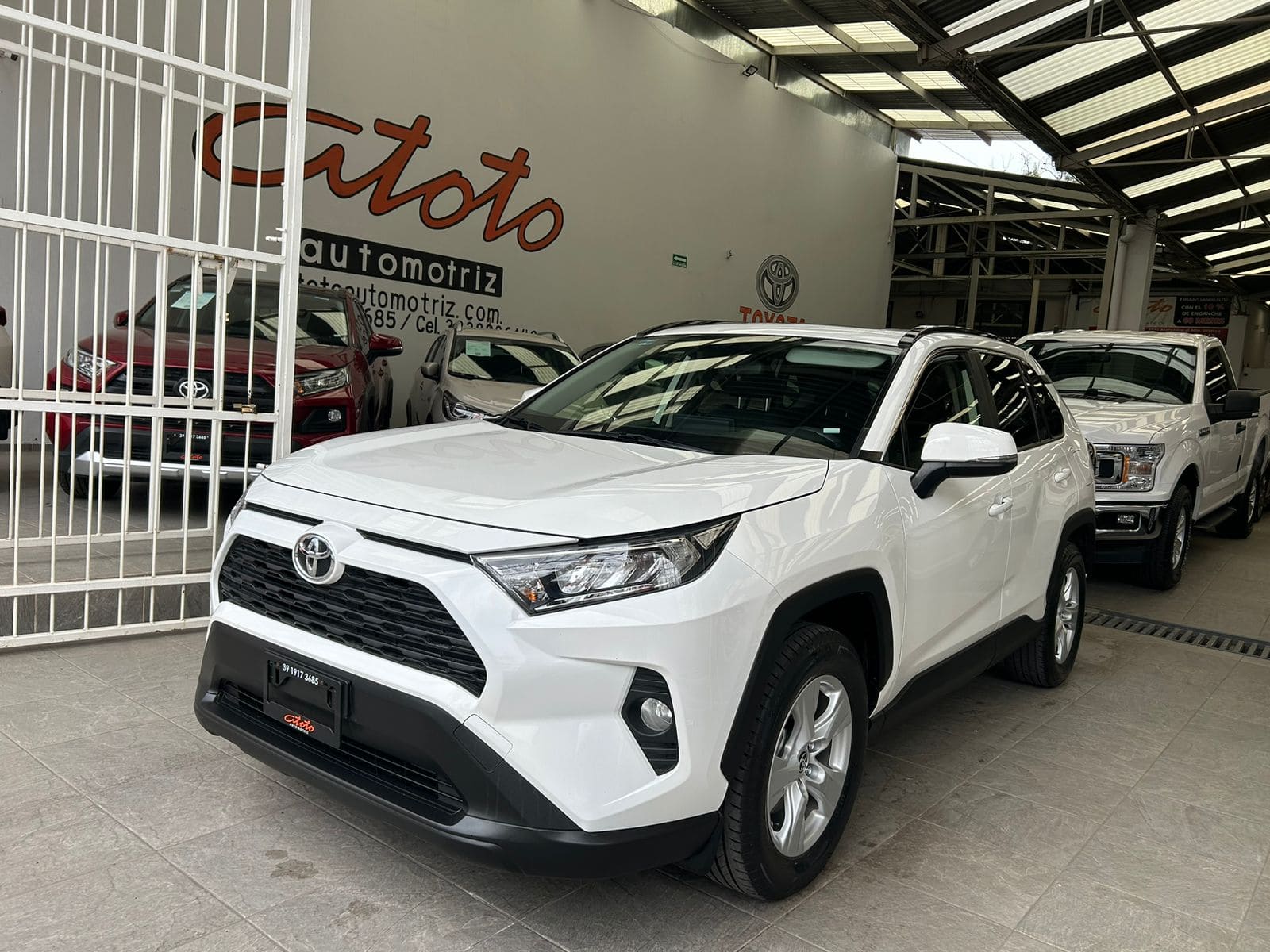 Toyota Rav4 2019 XLE Automático Blanco