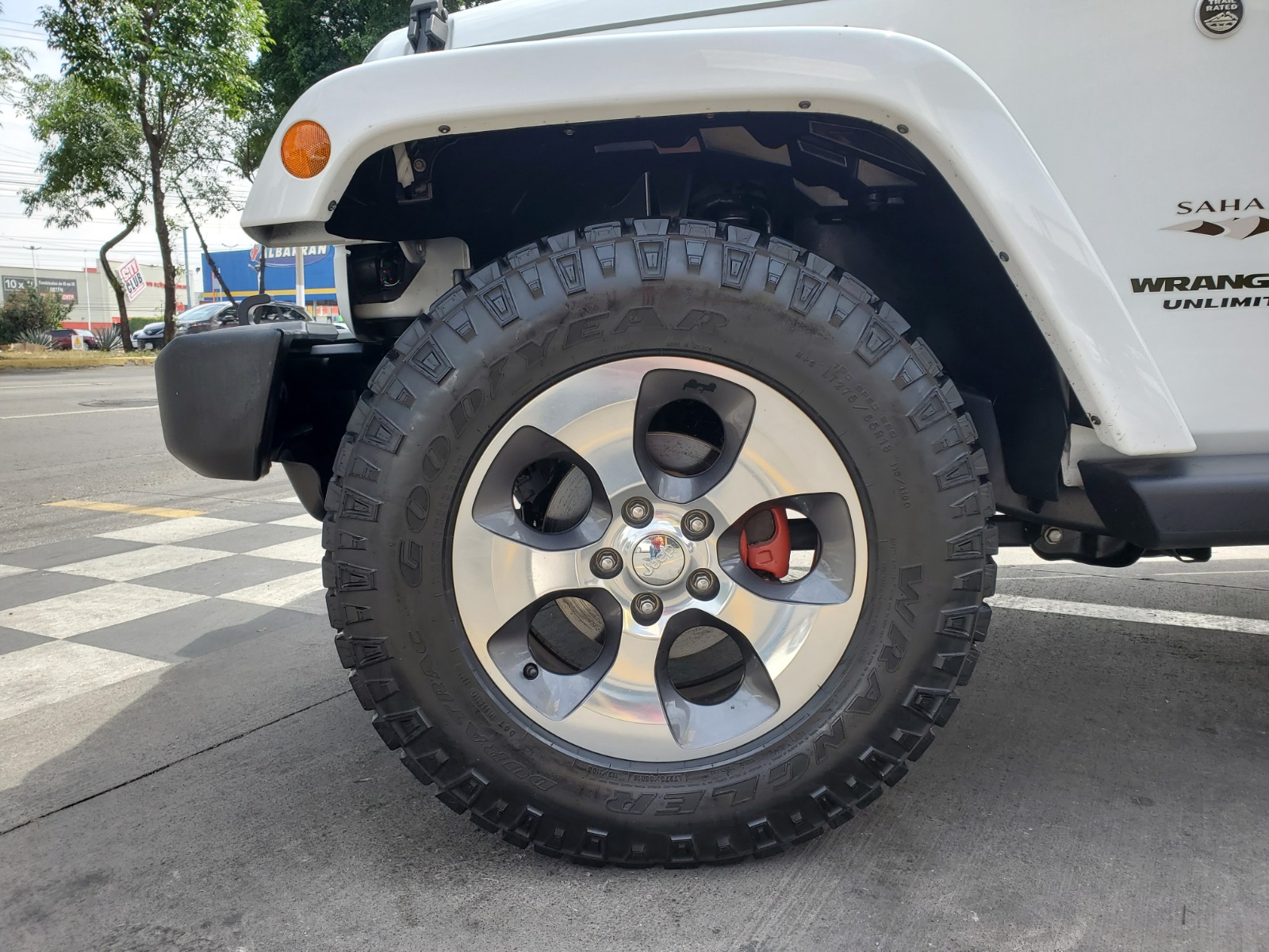 Jeep Wrangler 2017 Unlimited Sahara Automático Blanco