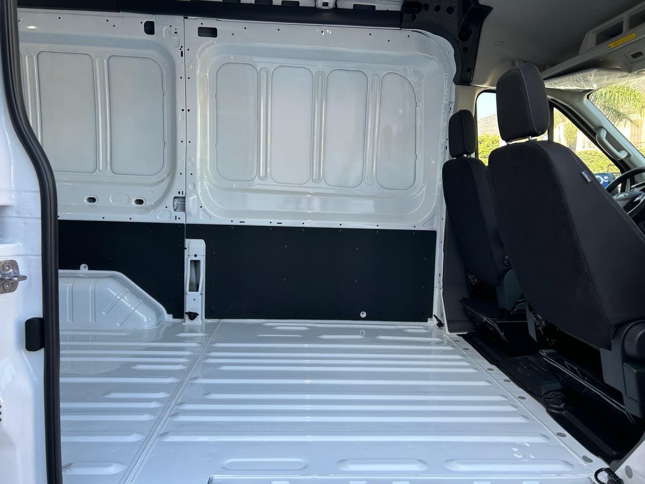 Ford Transit 2023 250 V6 Automático Blanco