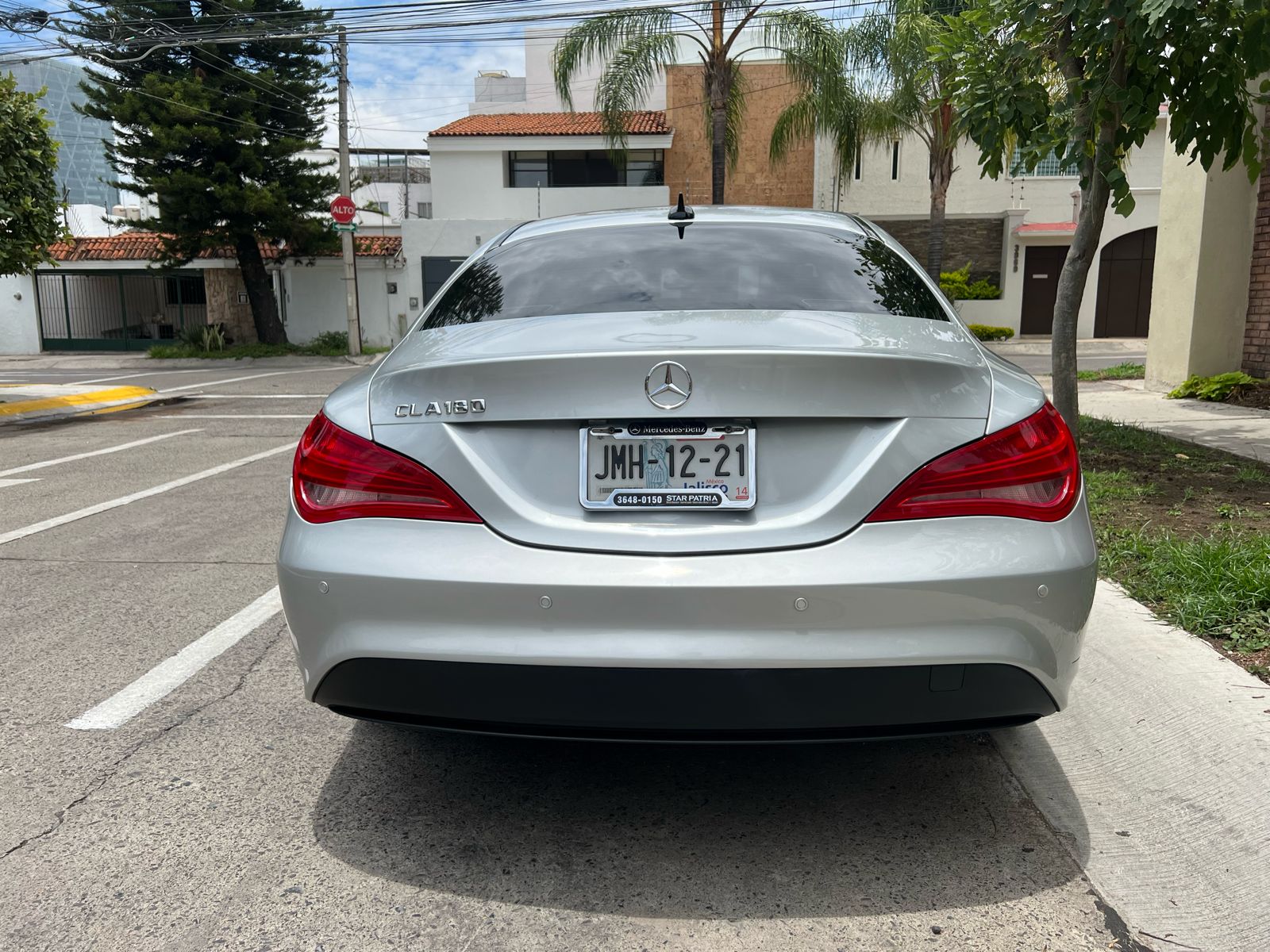 Mercedes-Benz Clase CLA 2016 180 CGI Automático Plata