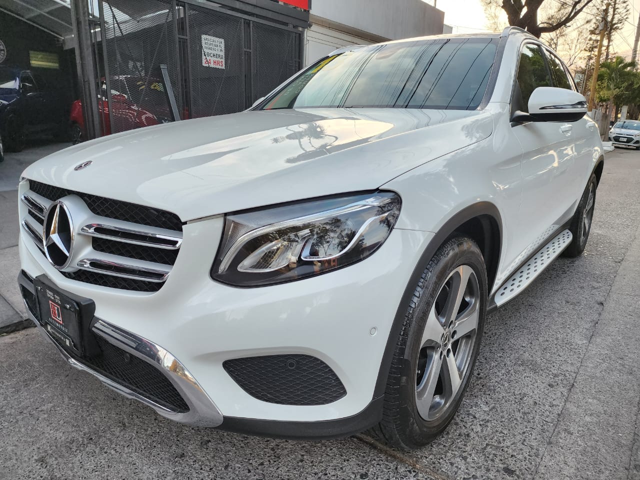 Mercedes-Benz Clase GLC 2018 OFF ROAD Automático Blanco