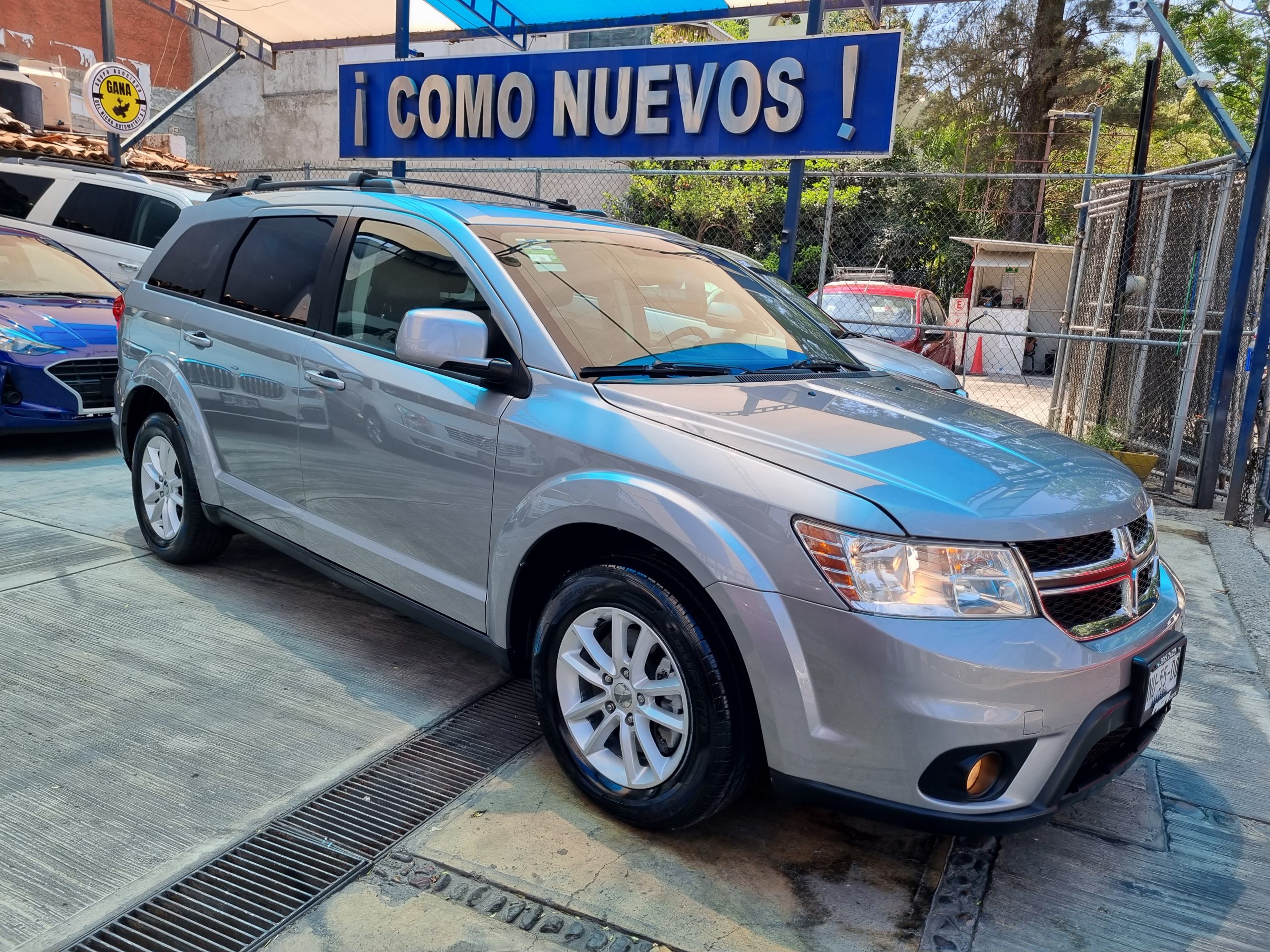 Dodge Journey 2017 SXT PIEL 7 PASAJEROS DVD Automático Gris