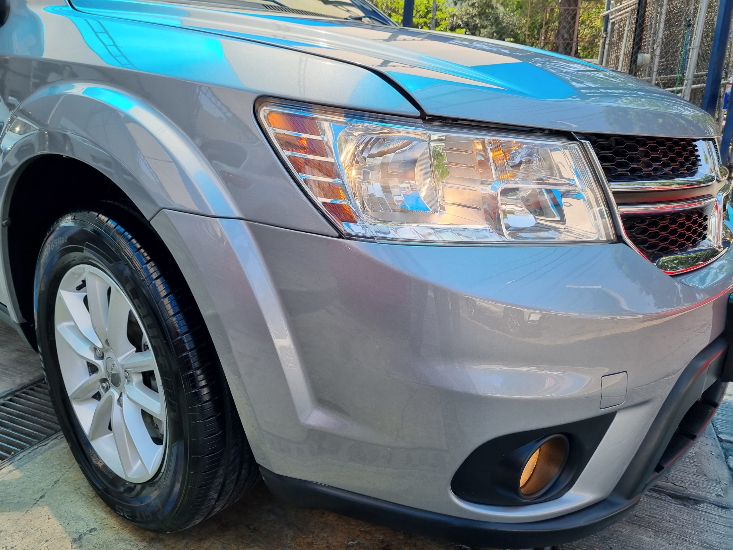 Dodge Journey 2017 SXT PIEL 7 PASAJEROS DVD Automático Gris