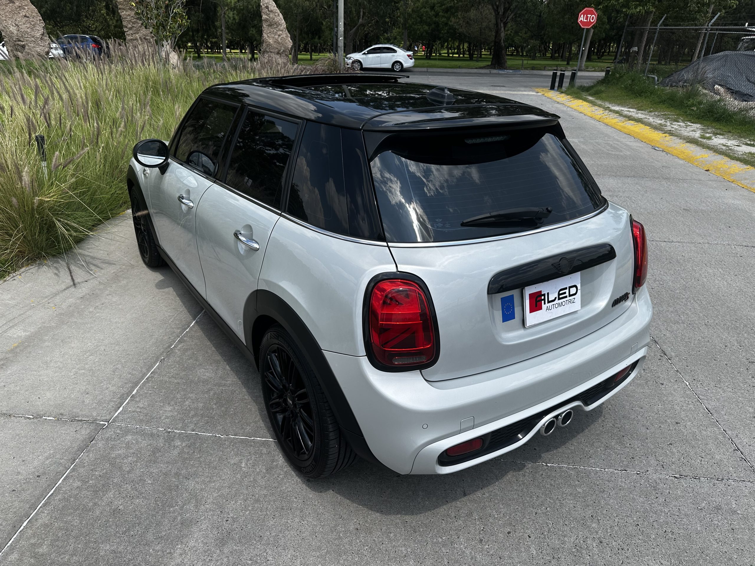Mini Cooper 2018 Hot Chilli S Automático Plata