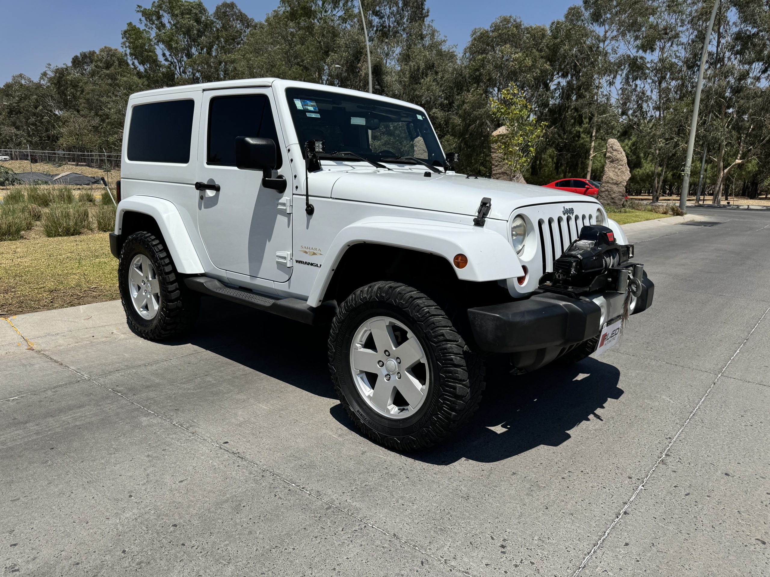 Jeep Wrangler 2011 Sahara Automático Blanco