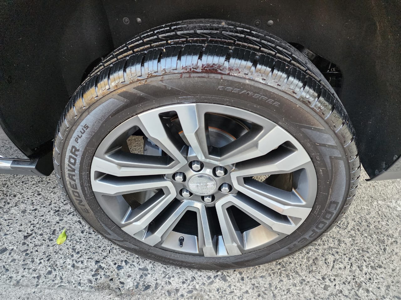 GMC Yukon 2019 DENALI 4X4 Automático Negro