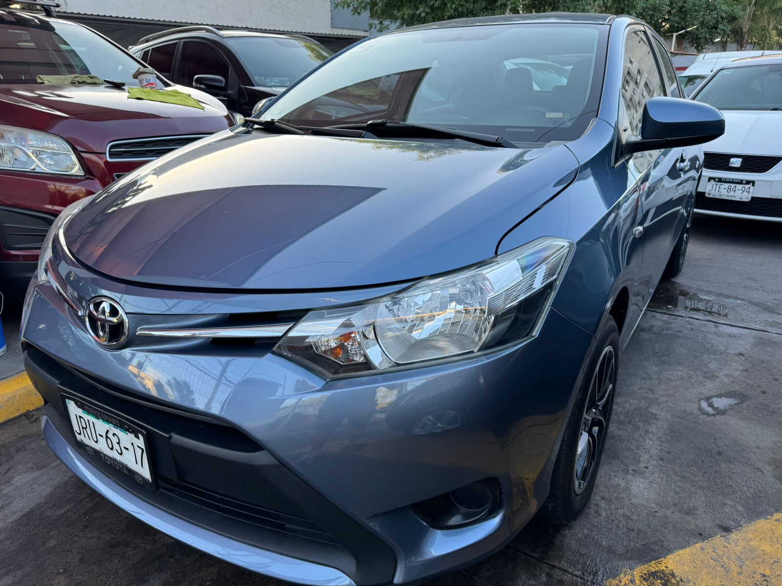 Toyota Yaris 2017 Core Automático Azul