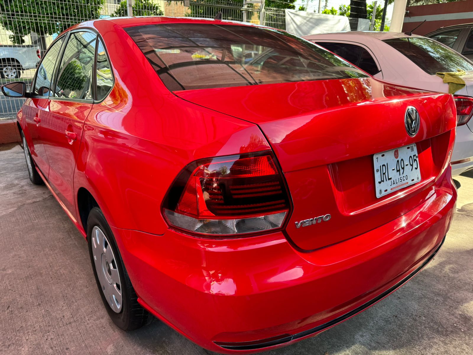 Volkswagen Vento 2020 225900 Manual Rojo