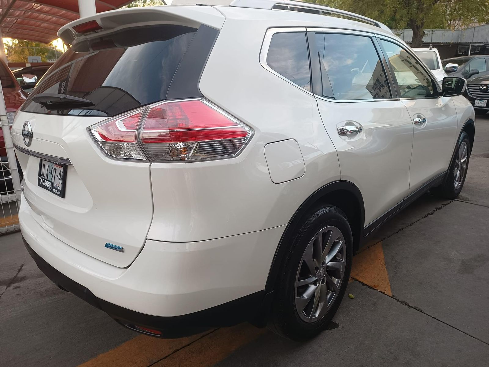 Nissan X-Trail 2015 Advance Automático Blanco