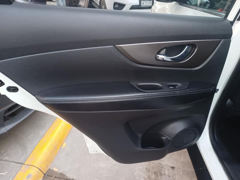 Nissan X-Trail 2015 Advance Automático Blanco