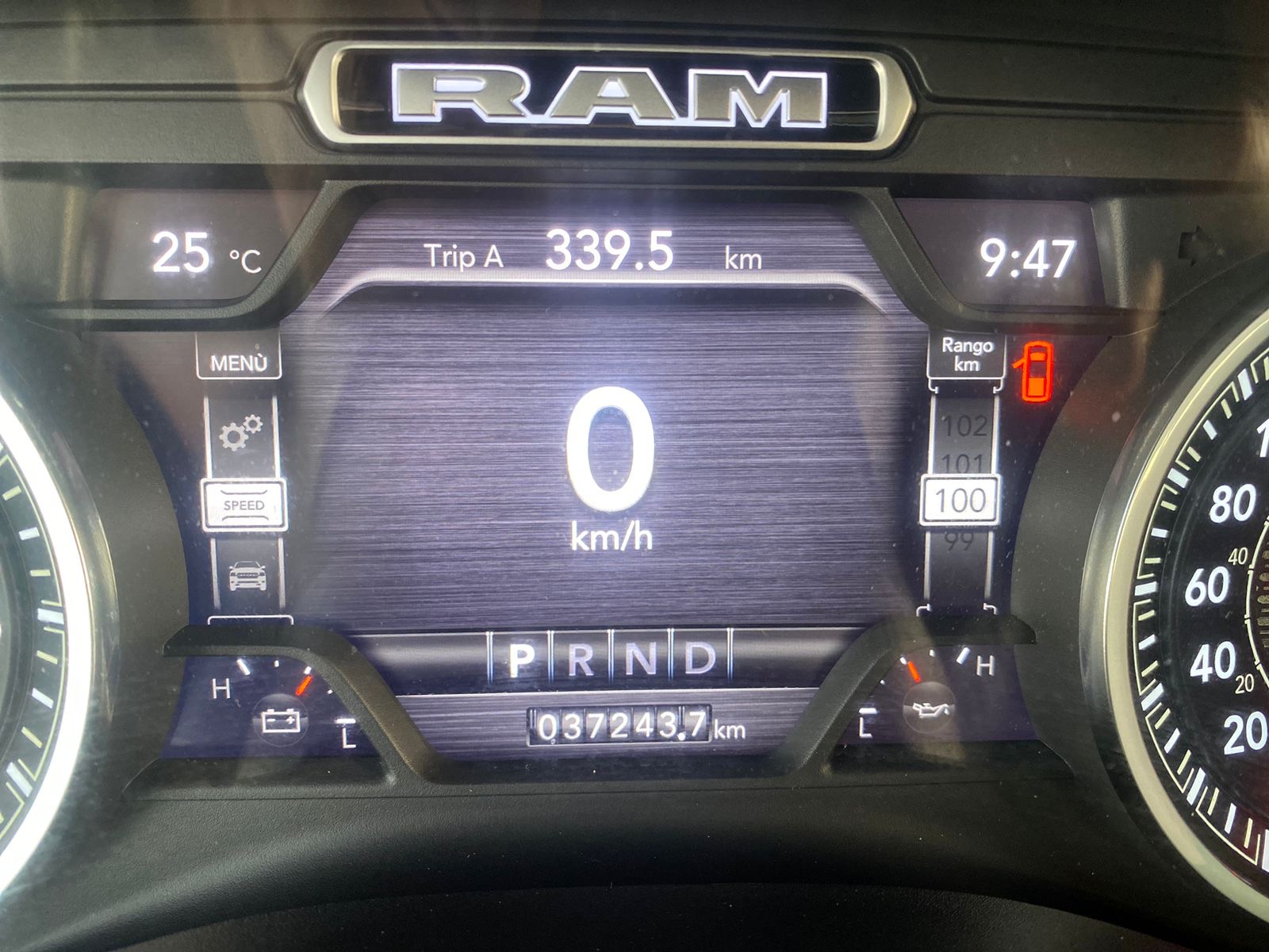 RAM 2500 2021 Laramie Sport Ram Box Automático Gris