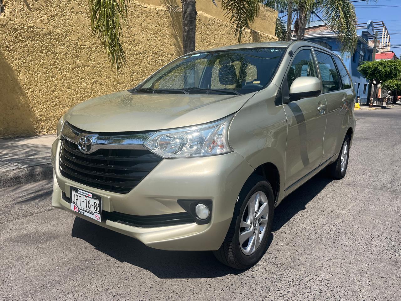 Toyota Avanza 2018 XLE Automático Arena